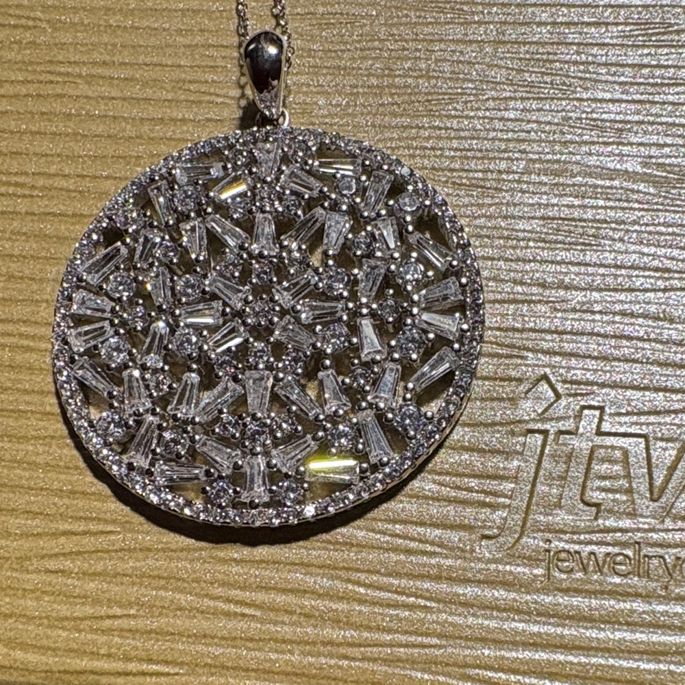 JTV Silver and Gold Circular Necklace